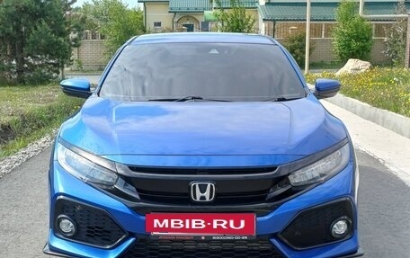 Honda Civic IX, 2018 год, 1 800 000 рублей, 2 фотография