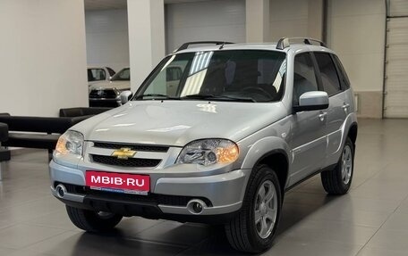 Chevrolet Niva I рестайлинг, 2013 год, 625 000 рублей, 1 фотография