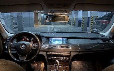 BMW 7 серия, 2010 год, 700 000 рублей, 16 фотография