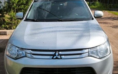 Mitsubishi Outlander III рестайлинг 3, 2014 год, 1 400 000 рублей, 1 фотография