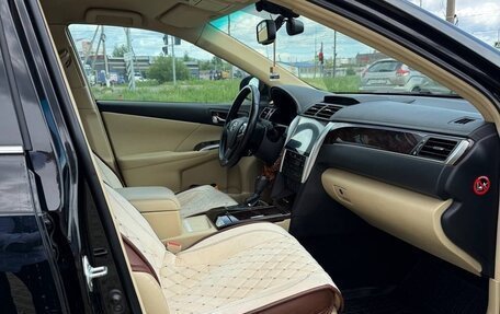 Toyota Camry, 2016 год, 2 250 000 рублей, 15 фотография