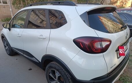 Renault Kaptur I рестайлинг, 2018 год, 1 600 000 рублей, 3 фотография