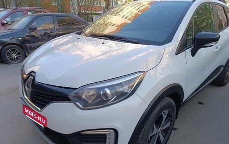 Renault Kaptur I рестайлинг, 2018 год, 1 600 000 рублей, 5 фотография