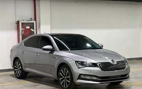 Skoda Superb III рестайлинг, 2025 год, 2 714 000 рублей, 2 фотография