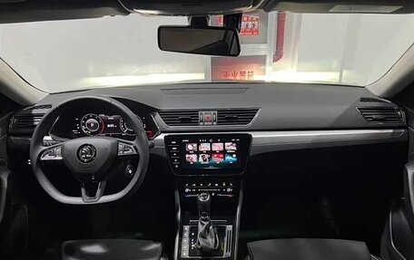 Skoda Superb III рестайлинг, 2025 год, 2 714 000 рублей, 8 фотография