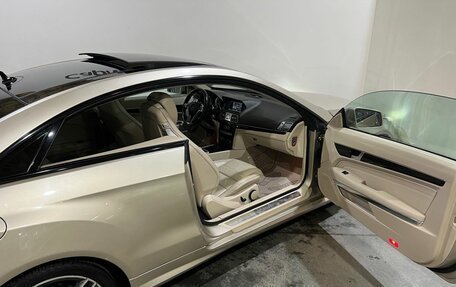 Mercedes-Benz E-Класс, 2015 год, 2 050 000 рублей, 18 фотография