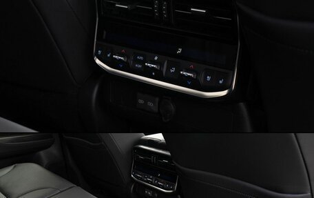 Toyota Land Cruiser, 2026 год, 15 990 000 рублей, 27 фотография