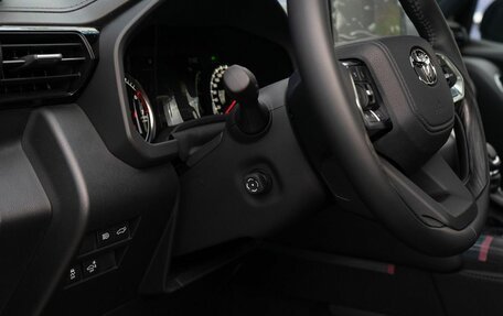 Toyota Land Cruiser, 2026 год, 15 990 000 рублей, 14 фотография