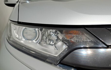 Mitsubishi Outlander III рестайлинг 3, 2022 год, 2 249 000 рублей, 9 фотография