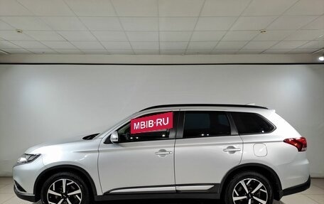 Mitsubishi Outlander III рестайлинг 3, 2022 год, 2 249 000 рублей, 7 фотография