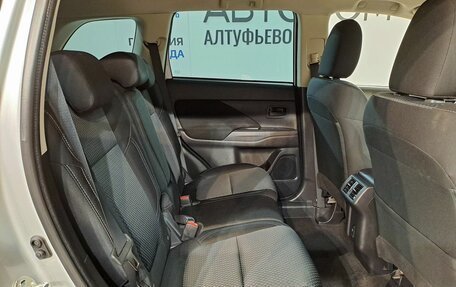 Mitsubishi Outlander III рестайлинг 3, 2022 год, 2 249 000 рублей, 17 фотография