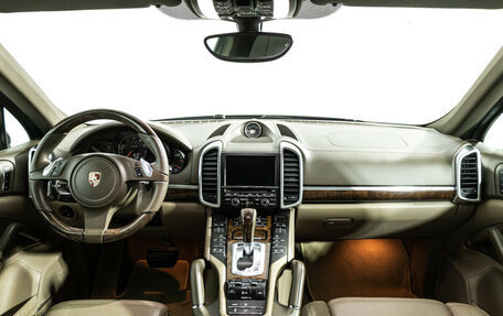 Porsche Cayenne III, 2010 год, 2 199 000 рублей, 13 фотография