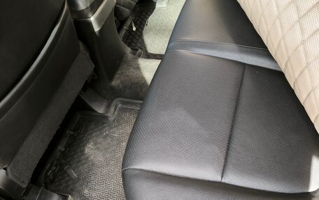 Mitsubishi Outlander III рестайлинг 3, 2014 год, 1 400 000 рублей, 18 фотография