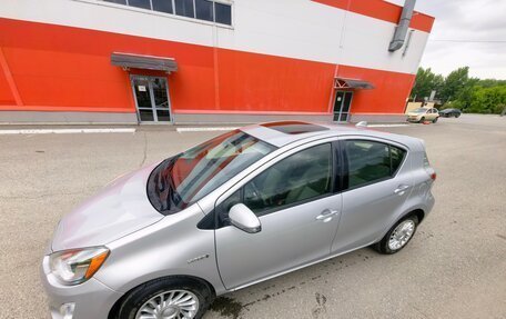 Toyota Prius c I, 2016 год, 1 350 000 рублей, 7 фотография