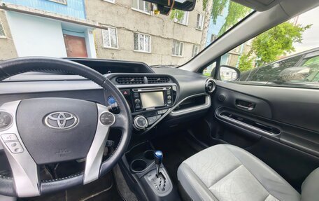 Toyota Prius c I, 2016 год, 1 350 000 рублей, 10 фотография