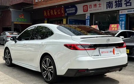 Toyota Camry, 2025 год, 3 370 000 рублей, 6 фотография