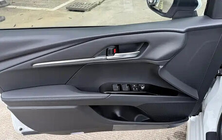 Toyota Camry, 2025 год, 3 370 000 рублей, 18 фотография