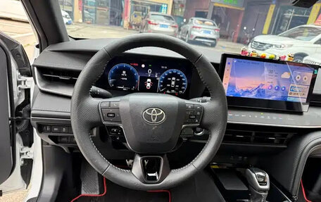 Toyota Camry, 2025 год, 3 370 000 рублей, 12 фотография