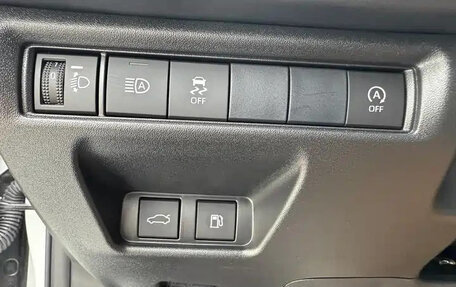 Toyota Camry, 2025 год, 3 370 000 рублей, 20 фотография