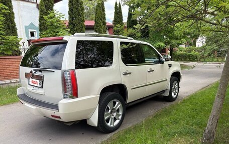 Cadillac Escalade III, 2011 год, 2 200 000 рублей, 5 фотография