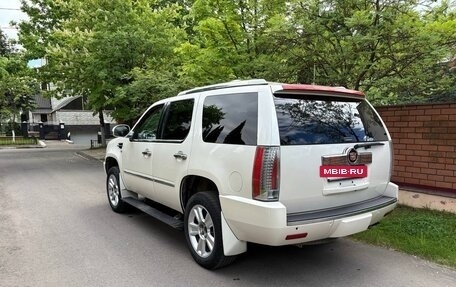 Cadillac Escalade III, 2011 год, 2 200 000 рублей, 8 фотография
