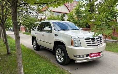 Cadillac Escalade III, 2011 год, 2 200 000 рублей, 4 фотография