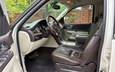 Cadillac Escalade III, 2011 год, 2 200 000 рублей, 11 фотография