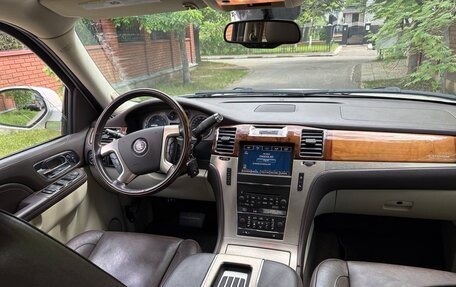Cadillac Escalade III, 2011 год, 2 200 000 рублей, 22 фотография