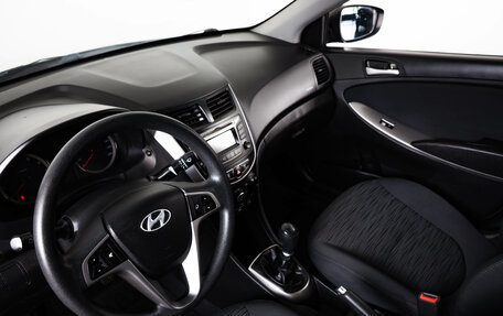 Hyundai Solaris II рестайлинг, 2015 год, 799 000 рублей, 9 фотография