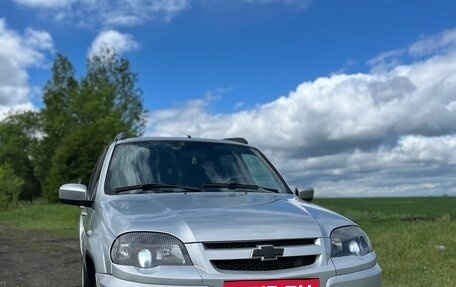 Chevrolet Niva I рестайлинг, 2017 год, 580 000 рублей, 6 фотография