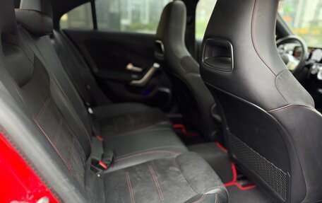 Mercedes-Benz CLA, 2019 год, 2 750 000 рублей, 10 фотография
