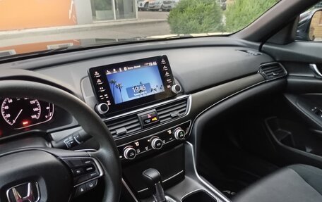 Honda Accord IX рестайлинг, 2021 год, 2 680 000 рублей, 16 фотография
