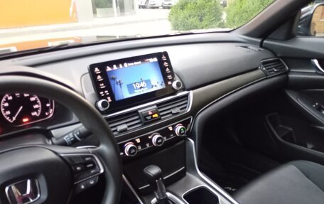 Honda Accord IX рестайлинг, 2021 год, 2 680 000 рублей, 18 фотография
