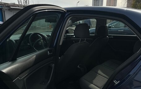 Volkswagen Jetta VI, 2007 год, 360 000 рублей, 21 фотография