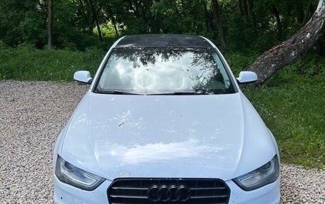 Audi A4, 2012 год, 850 000 рублей, 2 фотография