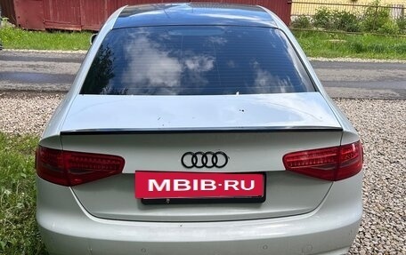 Audi A4, 2012 год, 850 000 рублей, 7 фотография
