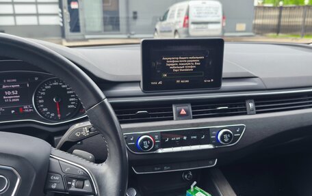 Audi A4, 2018 год, 2 500 000 рублей, 18 фотография