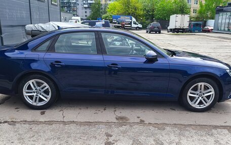 Audi A4, 2018 год, 2 500 000 рублей, 27 фотография