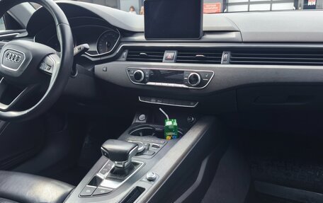 Audi A4, 2018 год, 2 500 000 рублей, 31 фотография