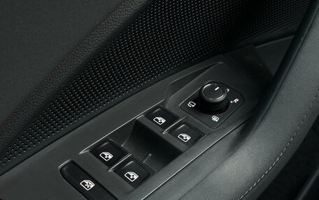 Volkswagen Tiguan, 2026 год, 4 490 000 рублей, 34 фотография