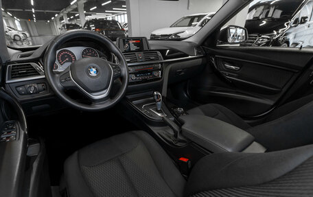 BMW 3 серия, 2016 год, 1 940 000 рублей, 7 фотография