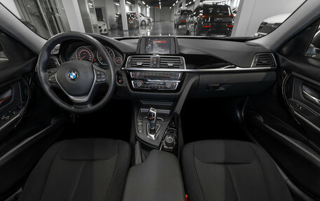 BMW 3 серия, 2016 год, 1 940 000 рублей, 8 фотография