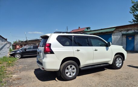 Toyota Land Cruiser Prado 150 рестайлинг 2, 2020 год, 6 500 000 рублей, 6 фотография
