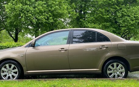 Toyota Avensis III рестайлинг, 2006 год, 450 000 рублей, 6 фотография