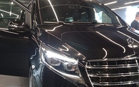 Mercedes-Benz V-Класс, 2025 год, 15 450 000 рублей, 2 фотография