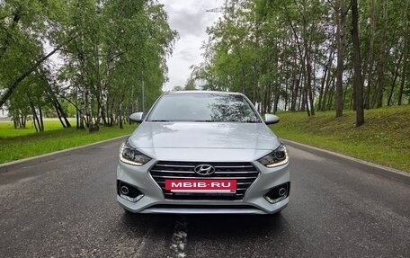 Hyundai Solaris II рестайлинг, 2017 год, 1 620 000 рублей, 2 фотография