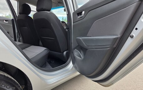 Hyundai Solaris II рестайлинг, 2017 год, 1 620 000 рублей, 28 фотография
