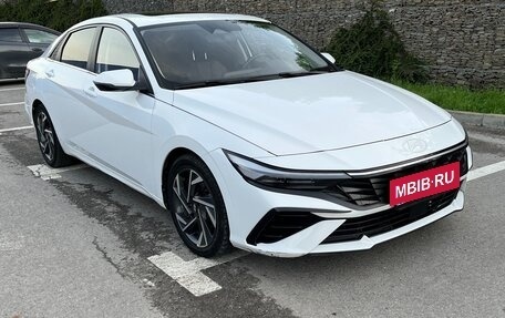 Hyundai Elantra, 2023 год, 1 670 000 рублей, 3 фотография