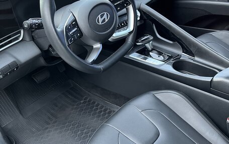 Hyundai Elantra, 2023 год, 1 670 000 рублей, 9 фотография