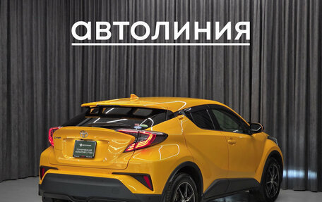 Toyota C-HR I рестайлинг, 2017 год, 2 100 000 рублей, 9 фотография